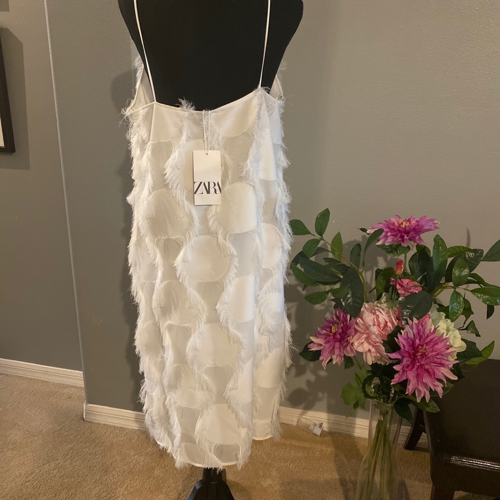 ZARA WHITE “Feather” DRESS - Picture 2 of 5